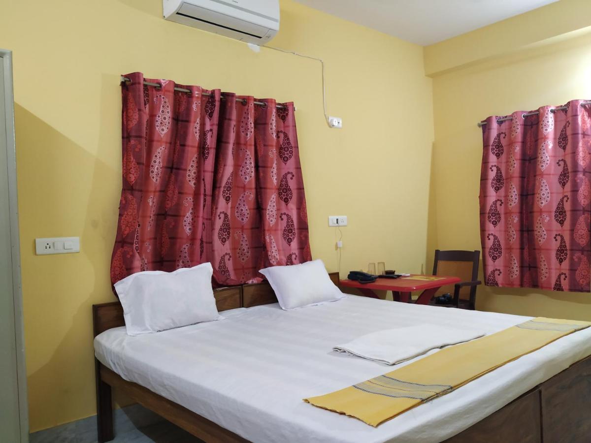 Bhalobasa Anandabas Hotel Bolpur Exterior photo